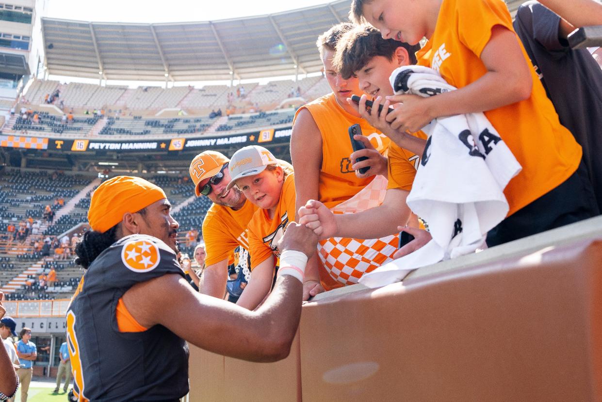 Ohio State vs Tennessee: Nico Iamaleava rompió casco con golpe